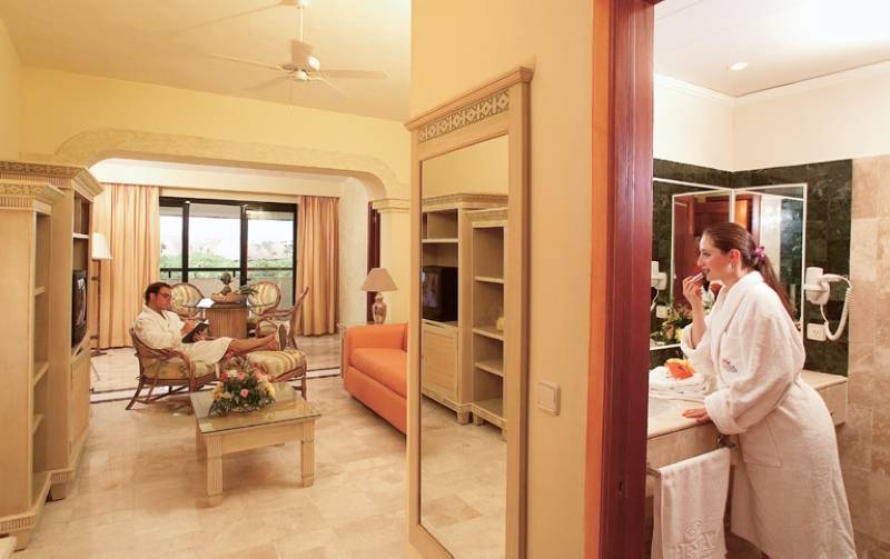 Grand Palladium Colonial Resort & Spa - All Inclusive