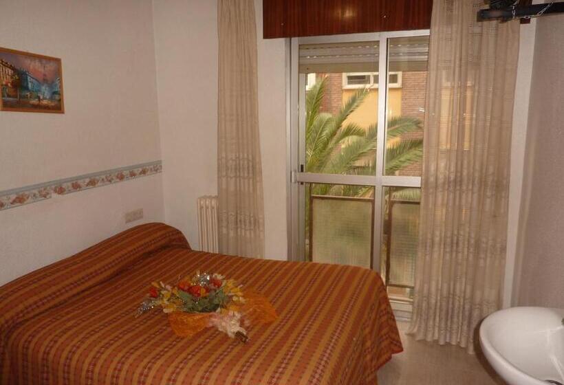 مسافرخانه Ab Pension Granada