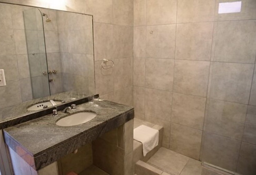 مسافرخانه Selva Montana