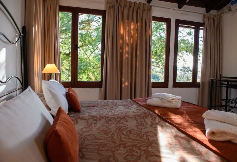 여관 Selva Montana