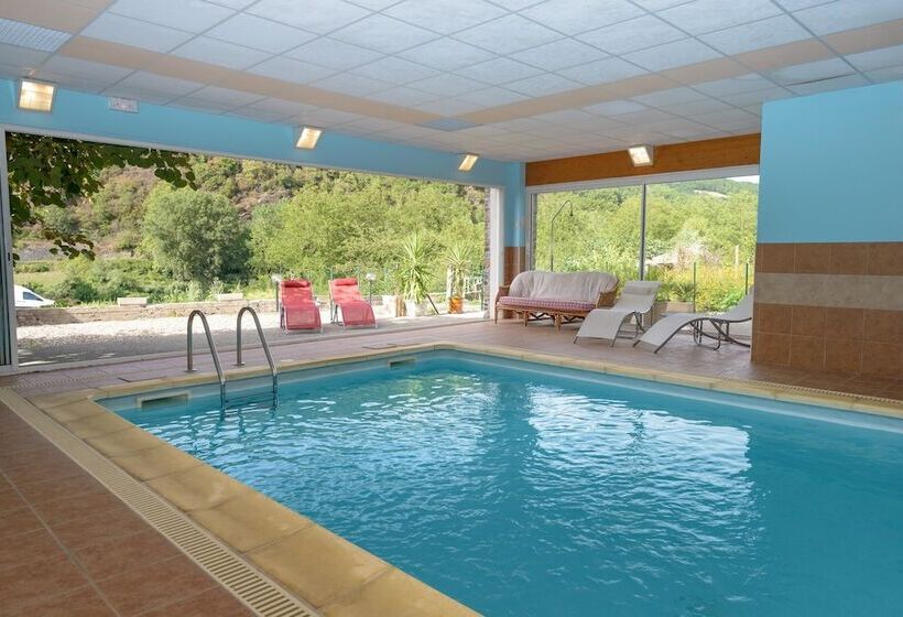 בית מלון כפרי Logis Hôtels   Hostellerie Des Lauriers   Hôtel Et Restaurant