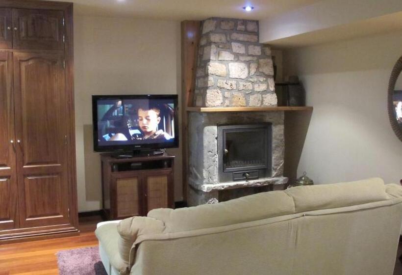 호텔 Abadia Del Pirineo