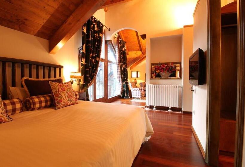 호텔 Abadia Del Pirineo
