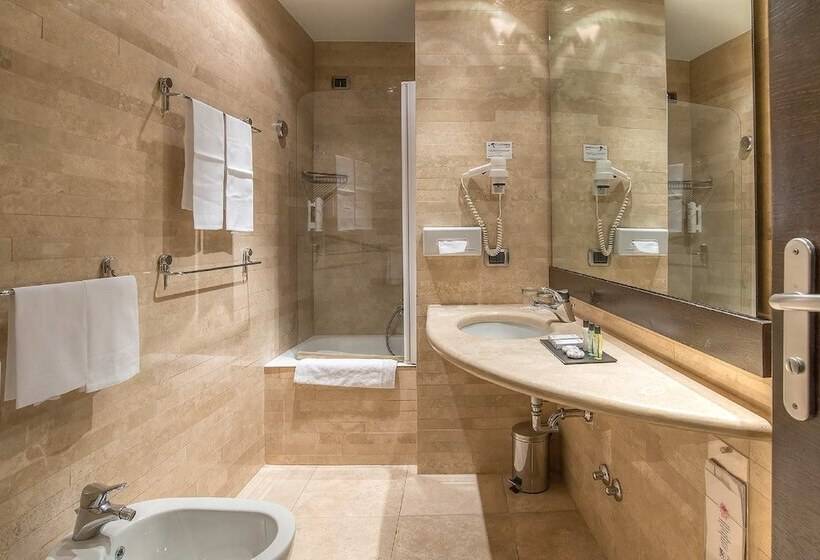 בית מלון כפרי Accademia