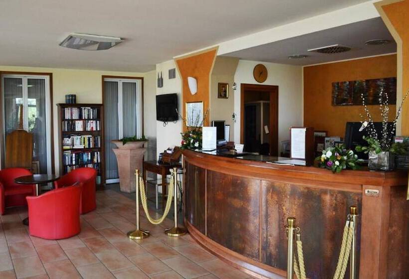 酒店 Ariotto Village