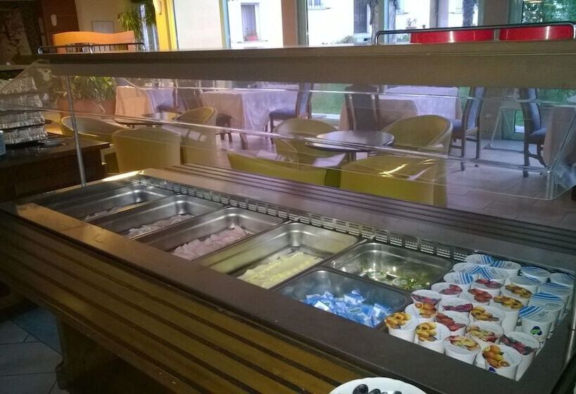 酒店 Ariotto Village