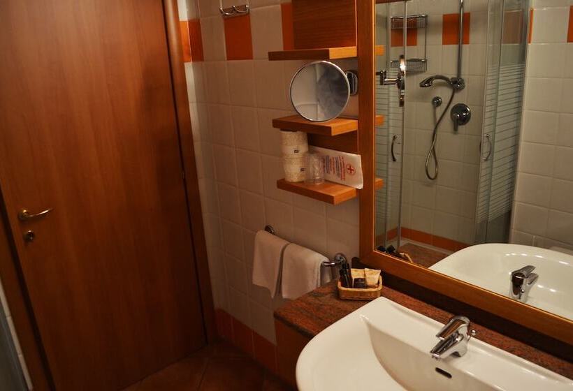 酒店 Ariotto Village