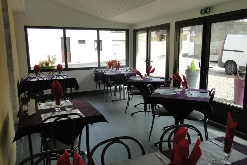 ホテル Auberge De La Cloche