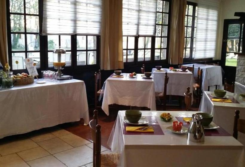 Отель Auberge Des Vieux Moulins Banaux