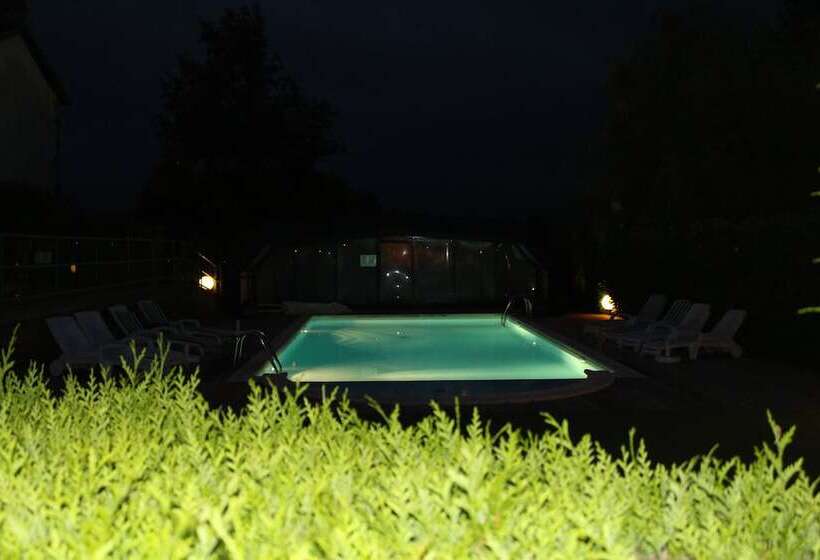 בית מלון כפרי Auberge La Tomette, The Originals Relais