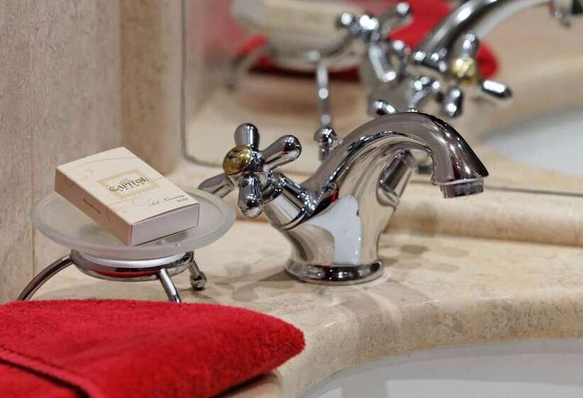 בית מלון כפרי Capitol