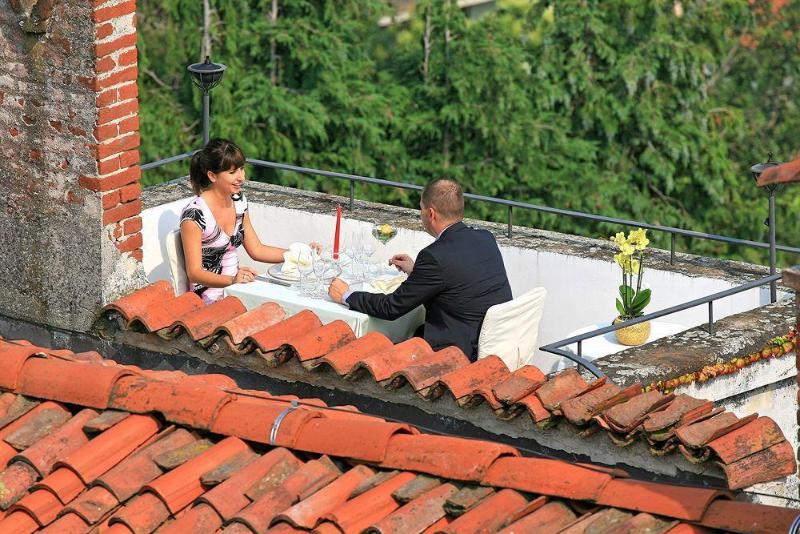 ホテル Castello Rosso