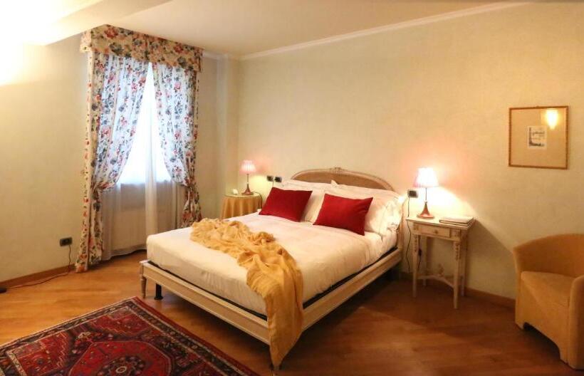 فندق Albergo Castiglione Langhe