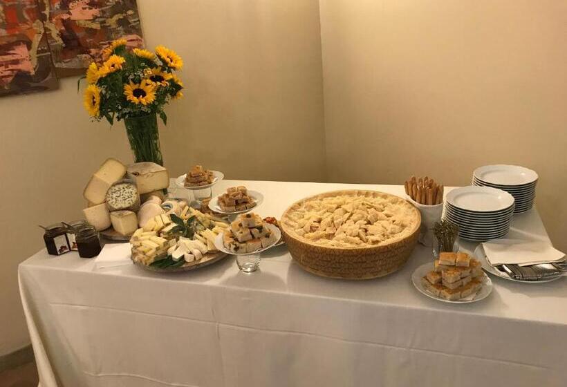 فندق Albergo Castiglione Langhe