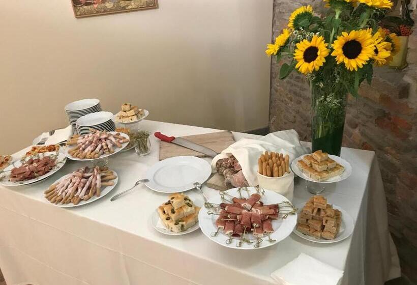 فندق Albergo Castiglione Langhe