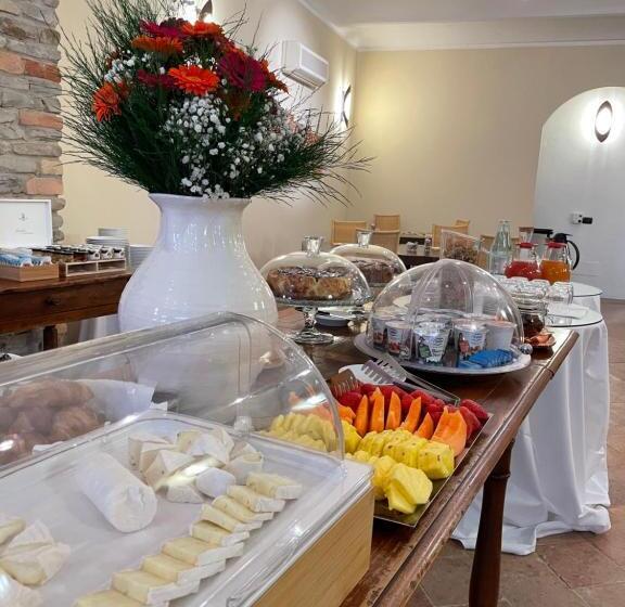 فندق Albergo Castiglione Langhe