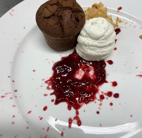 فندق Albergo Castiglione Langhe