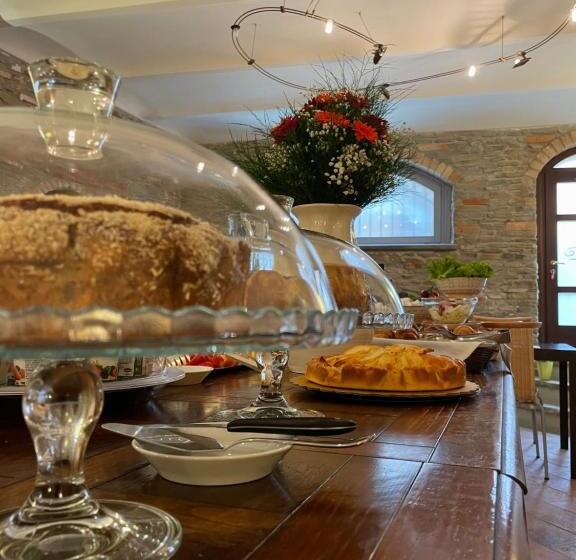 فندق Albergo Castiglione Langhe