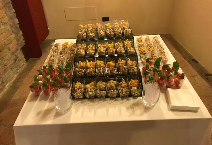 فندق Albergo Castiglione Langhe