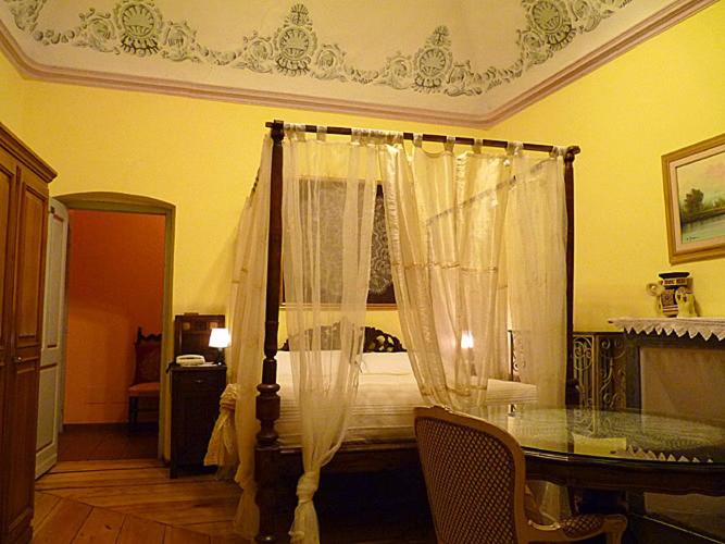 Отель Albergo Ristorante Cavallo Bianco