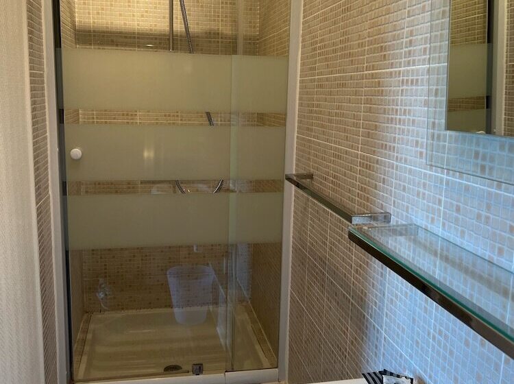 ホテル Chambres D Hôtes & Spa Les Perce Neige