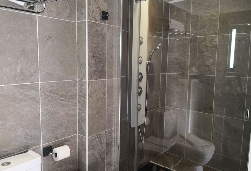 ホテル Chambres D Hôtes & Spa Les Perce Neige