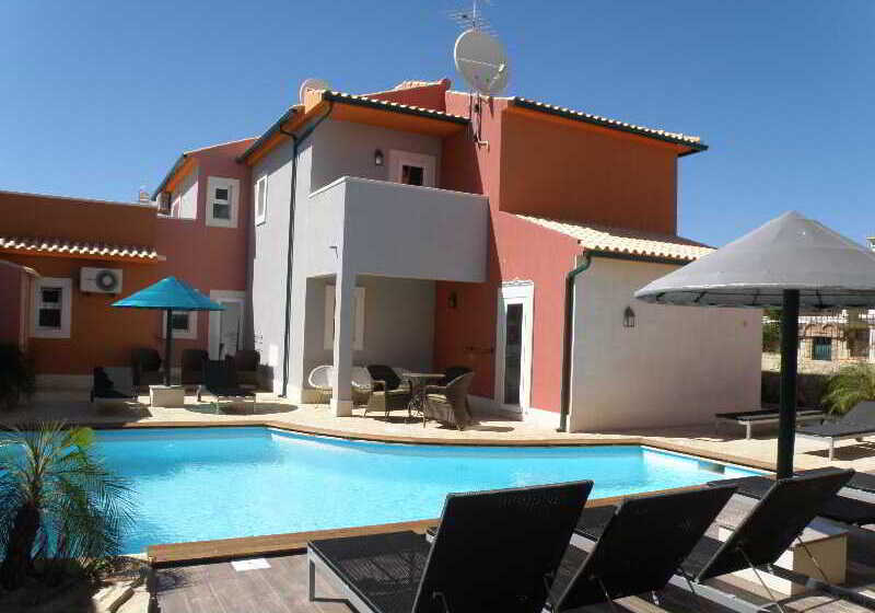 هتل Charming Residence & Guest House Dom Manuel I Adults Only