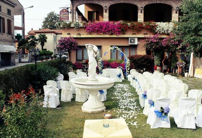 בית מלון כפרי Affitta Camere Il Commercio