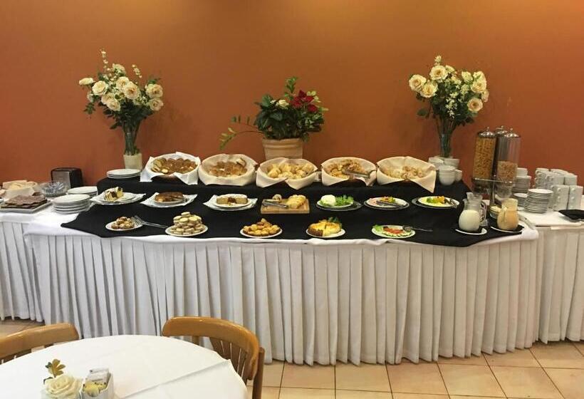 هتل Crystal Palace