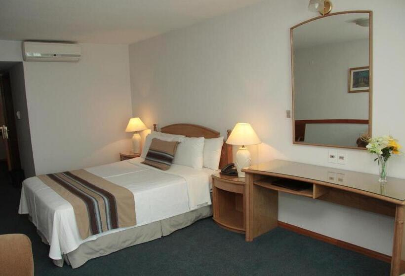 هتل Crystal Palace