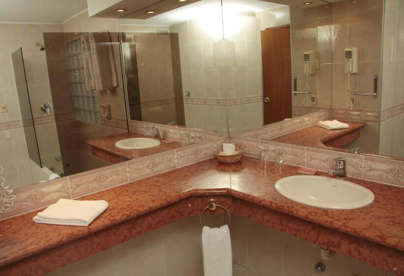 هتل Crystal Palace