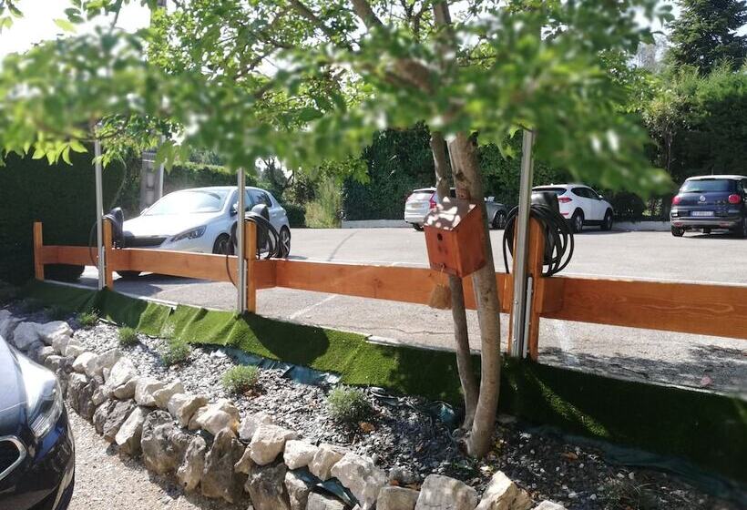 ホテル Cayrons Vence & St Paul De Vence