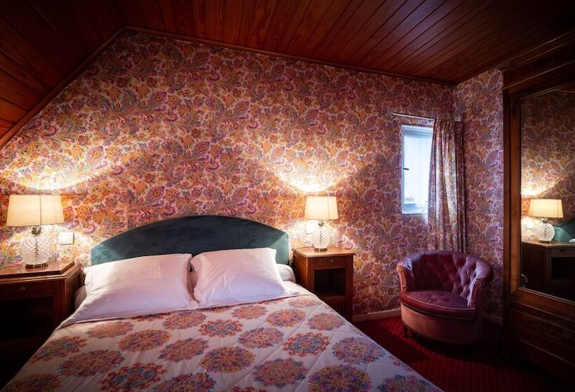 Отель Des Deux Clefs