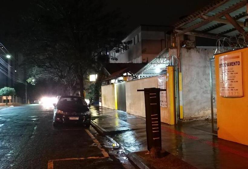 בית מלון כפרי Donna Linda