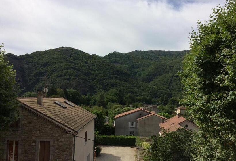 호텔 Et Appartements Les Platanes