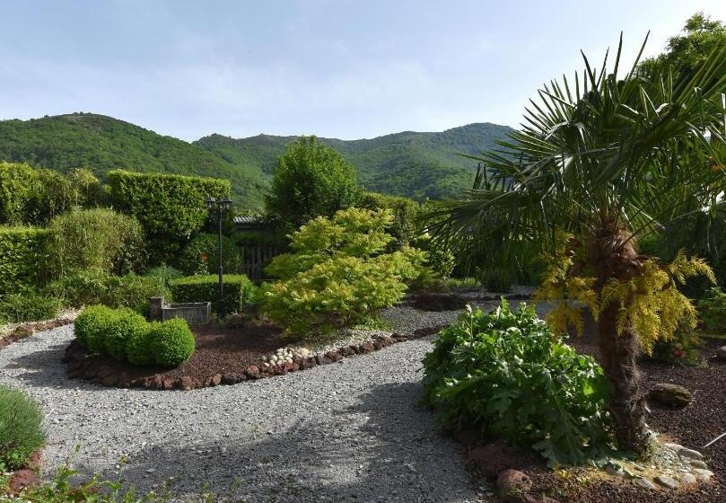 호텔 Et Appartements Les Platanes