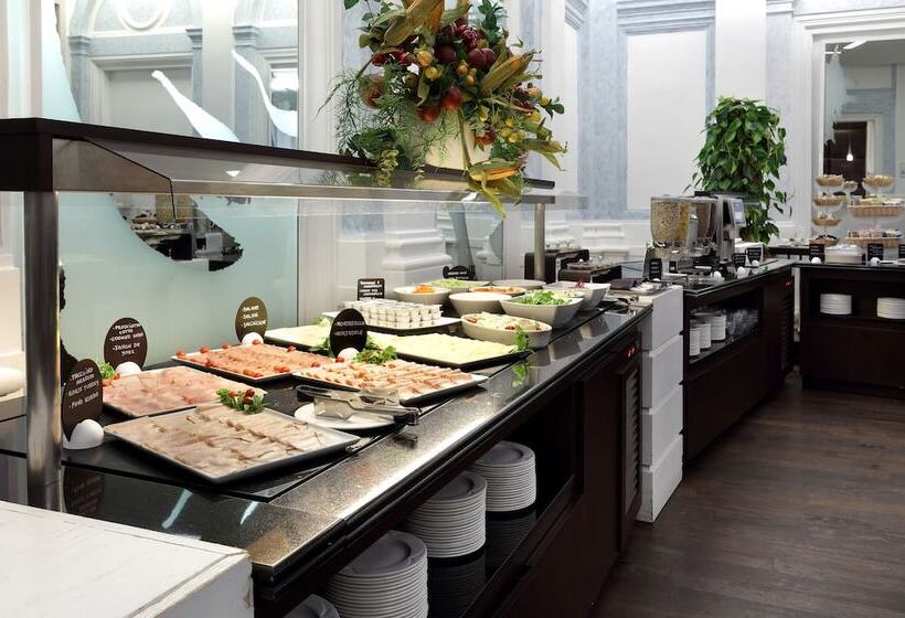 בית מלון כפרי Exe International Palace