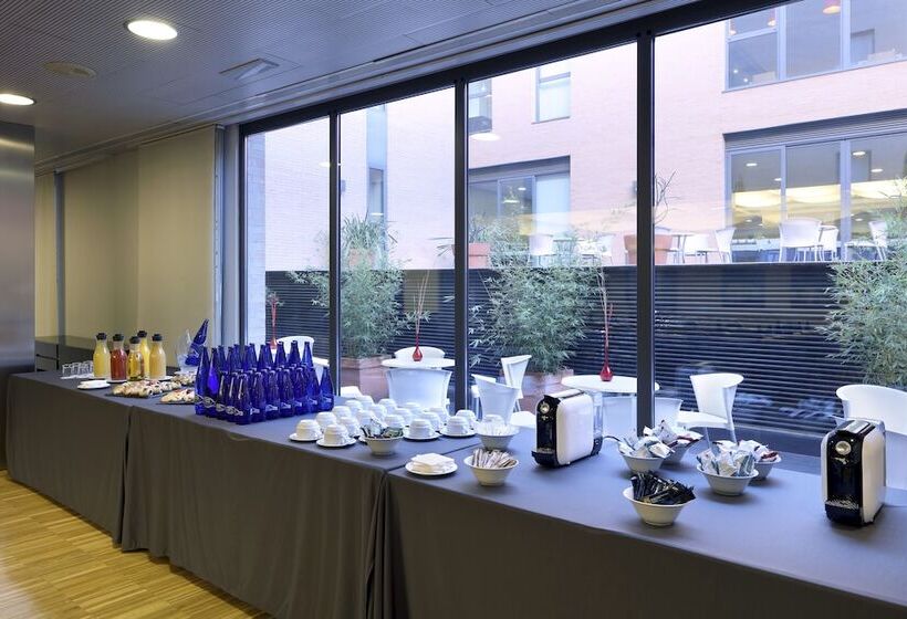 هتل Exe Tres Cantos