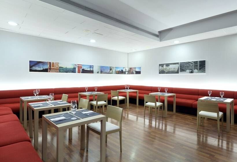 هتل Exe Tres Cantos