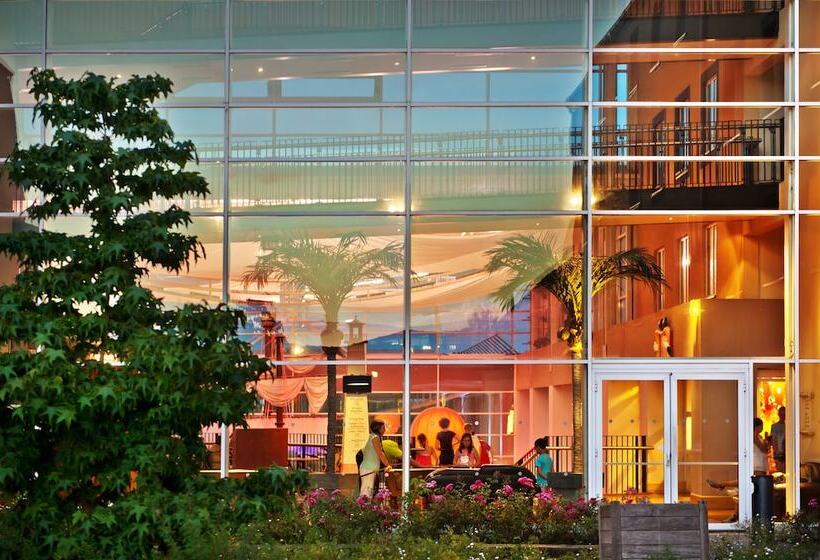 Explorers Hotel Marne La Vallée