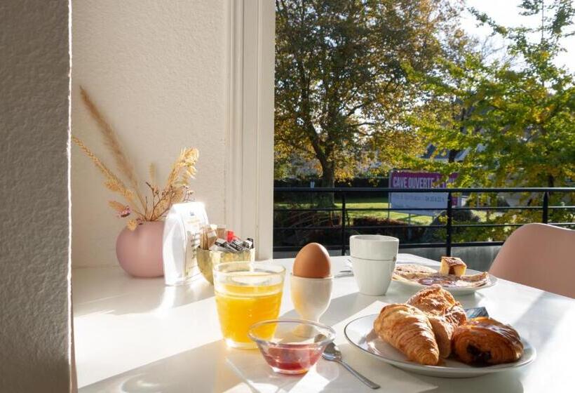 ホテル Logis Golfe