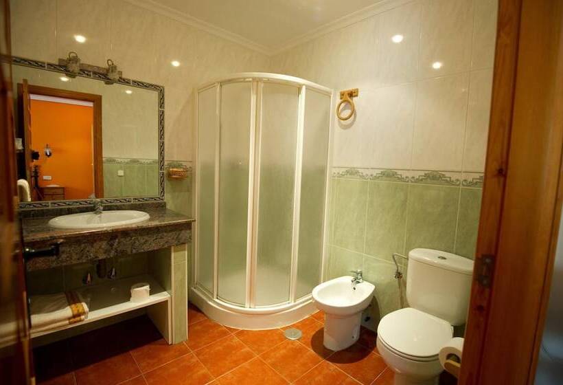 Отель Hostal Guadiana
