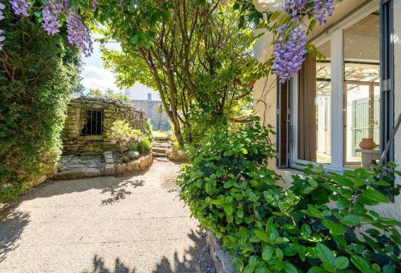 ホテル Hôtel La Garrigue & Bar Piscine