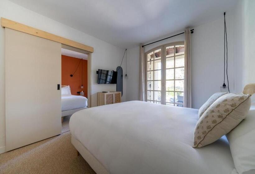 ホテル Hôtel La Garrigue & Bar Piscine