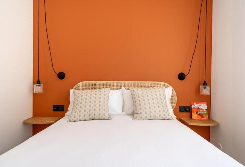 فندق Hôtel La Garrigue & Bar Piscine