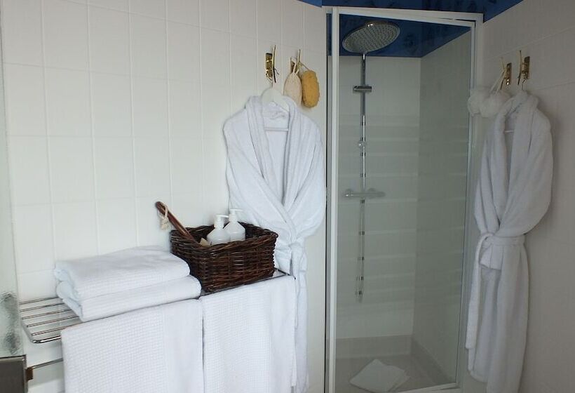 Отель Hôtel   Restaurant   Salon De Thé Le Beauséjour