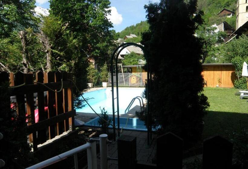 فندق Hôtel Les Vallois