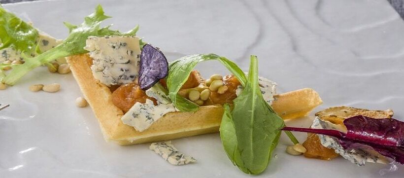 酒店 Hôtel Logis Le Bourbon