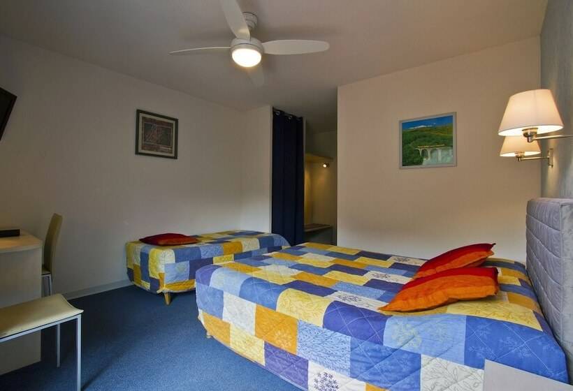 ホテル Hôtel Princess