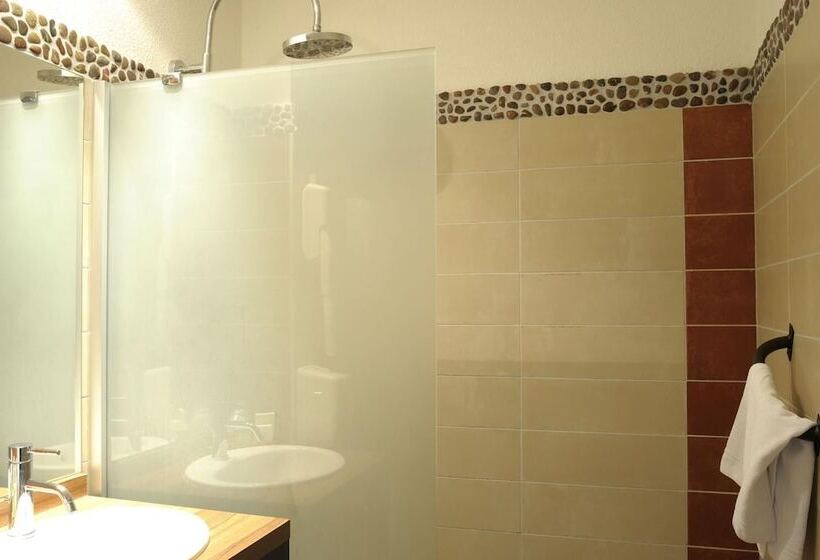 Отель Hôtel Spa La Truite Dorée